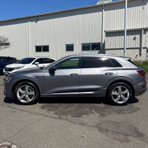 AUDI E-TRON QUATTRO PRESTIGE - 3