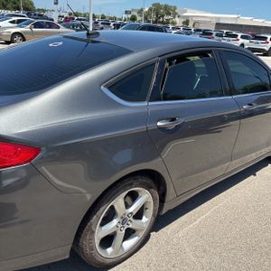FORD FUSION SE - 9