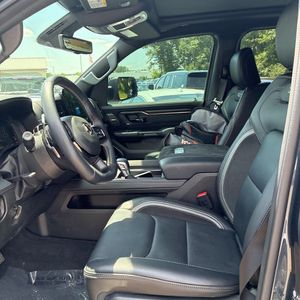 صورة مصغرة 29 لـ 2026 RAM 1500 RHO