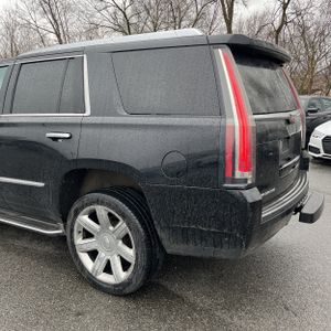 CADILLAC ESCALADE LUXURY - 6