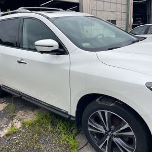 2018 Nissan PATHFINDER PLATINUM 照片 10