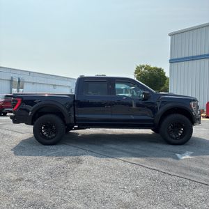 صورة 10 لـ 2023 FORD F-150 RAPTOR