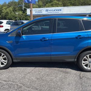 2019 FORD ESCAPE SE — фото 4