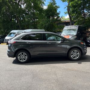 FORD EDGE SEL - 10