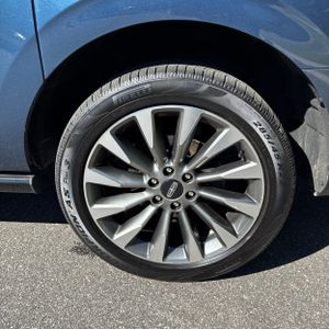 صورة 18 لـ 2020 Lincoln NAVIGATOR L RESERVE