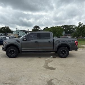 FORD F-150 RAPTOR - 3