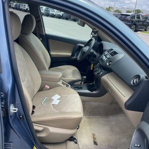 صورة مصغرة 32 لـ 2010 Toyota RAV4 BASE