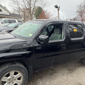 HONDA RIDGELINE RTS - 2