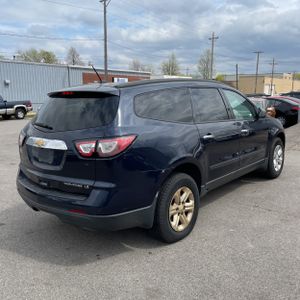 CHEVROLET TRAVERSE - 8