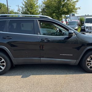 2019 JEEP CHEROKEE LATITUDE PLUS — миниатюра 11