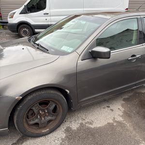 FORD FUSION SE - 2