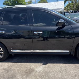 2014 Nissan PATHFINDER S — миниатюра 11