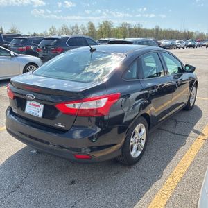 FORD FOCUS SE - 7