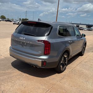 صورة 8 لـ 2025 KIA TELLURIDE S
