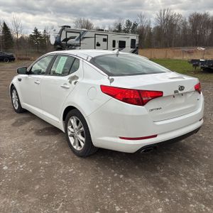 KIA OPTIMA LX - 5