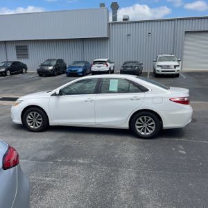 TOYOTA CAMRY - 3