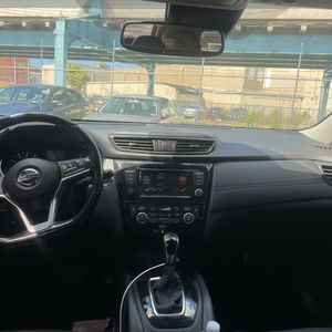 صورة 37 لـ 2018 Nissan ROGUE SL