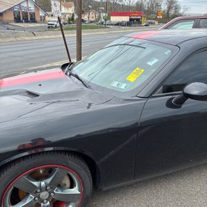 DODGE CHALLENGER SXT - 2
