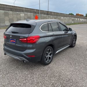 BMW X1 SDRIVE28I - 8