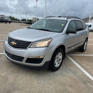 CHEVROLET TRAVERSE LS - 1