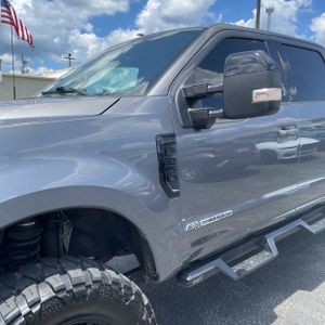 FORD F-250 SUPER DUTY LARIAT - 2