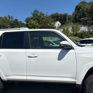 صورة مصغرة 11 لـ 2018 Toyota 4RUNNER SR5 PREMIUM