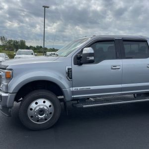صورة 2 لـ 2020 FORD F-450 XLT