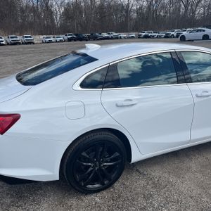 CHEVROLET MALIBU 1LT - 9