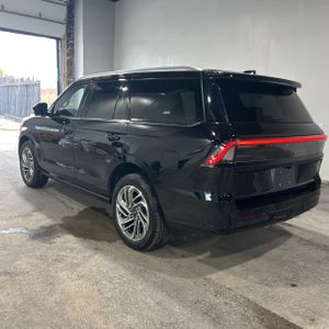 LINCOLN NAVIGATOR RESERVE - 5