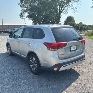 2019 Mitsubishi OUTLANDER SE — фото 5