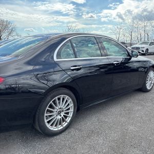 MERCEDES-BENZ E-CLASS - 9