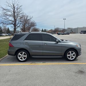 MERCEDES-BENZ GLE - 10