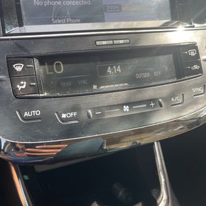 2015 Toyota AVALON LIMITED thumbnail 66