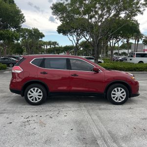2016 Nissan ROGUE S — фото 10