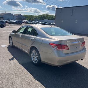 2011 Lexus ES 350 BASE — фото 7