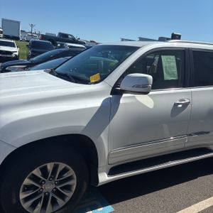 صورة 2 لـ 2016 Lexus GX 460 LUXURY