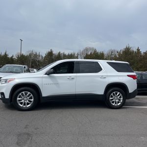 CHEVROLET TRAVERSE LS - 3