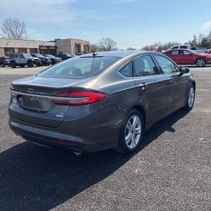 FORD FUSION SE - 8