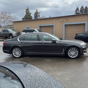 BMW 7-SERIES 740I 4D SEDAN - 10