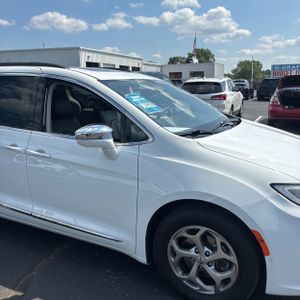 2022 Chrysler PACIFICA LIMITED — миниатюра 13