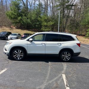 HONDA PILOT ELITE - 2