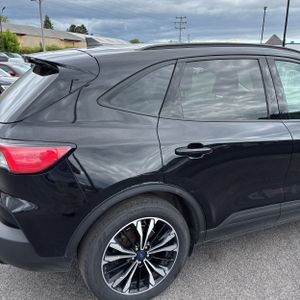 FORD ESCAPE SEL - 9