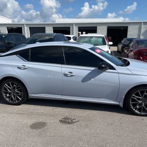 NISSAN ALTIMA SR VC-TURBO FWD - 10