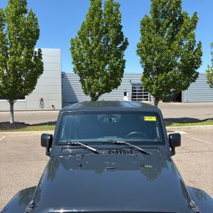 صورة مصغرة 15 لـ 2017 JEEP WRANGLER UNLIMITED SAHARA