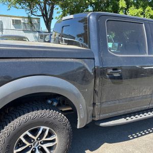 FORD F150 RAPTOR - 9