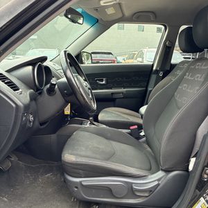 2013 KIA SOUL + thumbnail 31