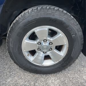 2006 Toyota 4RUNNER SR5 thumbnail 18