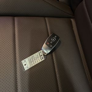 2022 Mercedes-BENZ GLE thumbnail 57