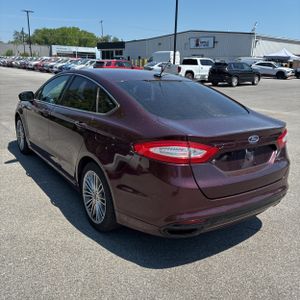 FORD FUSION SE - 4