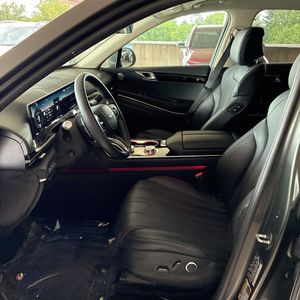 2025 Genesis GV80 2.5T STANDARD — фото 30
